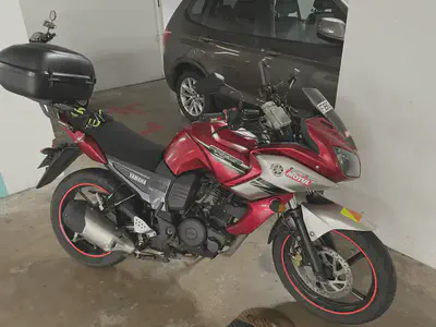 Yamaha Fazer FZ15 Red